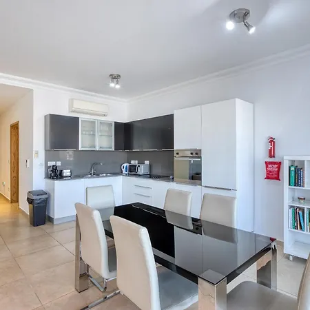 Apartman Beautiful With Lift And Balcony Sliema