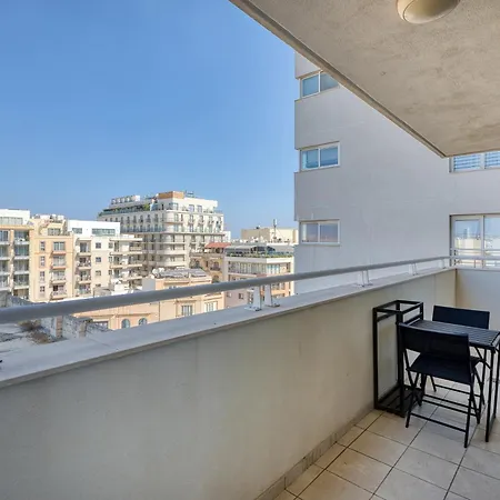 Beautiful With Lift And Balcony Sliema